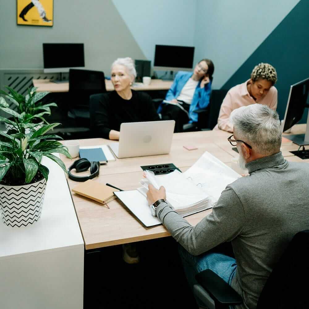 Om oss Raymond Media kontor